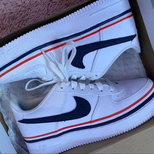 Womens Air Force 1s 07’